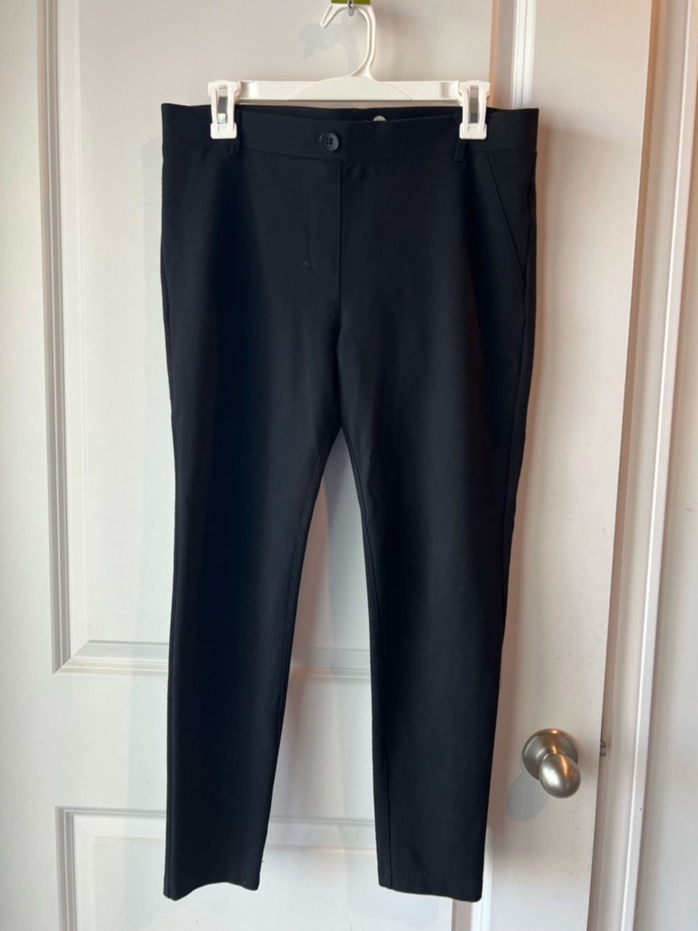 Beta Brand Black Slim pull on Pants. Large petite